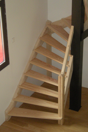 Escalier en pin maritime