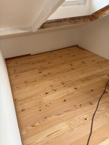 Parquet pin maritime petits noeuds 140