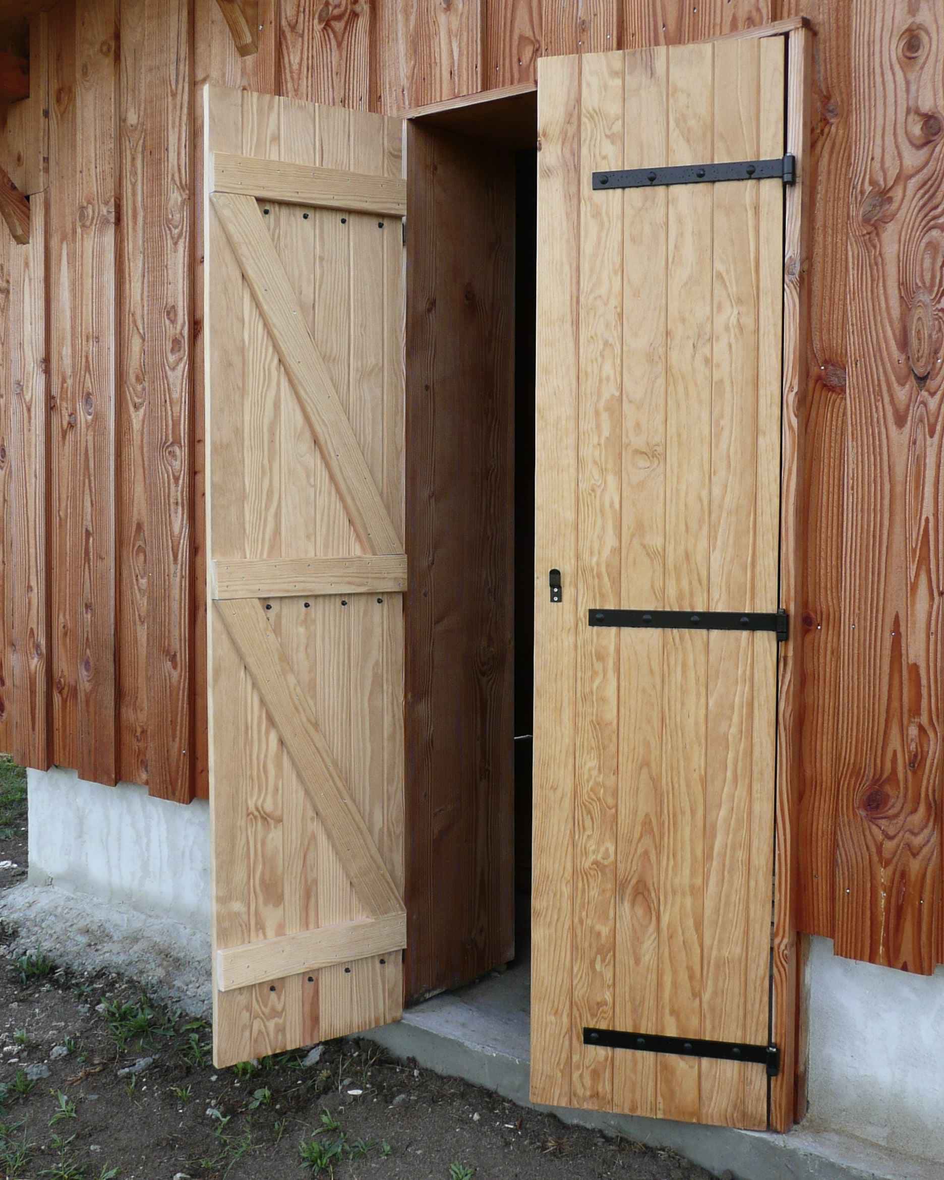 Volets en pin maritime