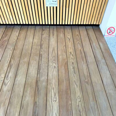 Lames de terrasse et volige traitée chantier à Marmande