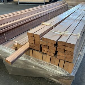 Battement pour volet bois exotique