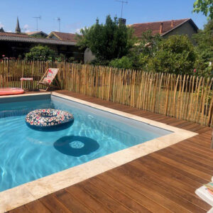 Ganivelle châtaignier contour de piscine