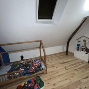 Chambre enfant dans la Somme (80) en parquet pin maritime noueux 100 x 23 x 2000mm